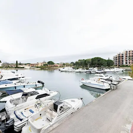 Spacious With Pool Located In The Marina Of Mandelieu-la-Napoule